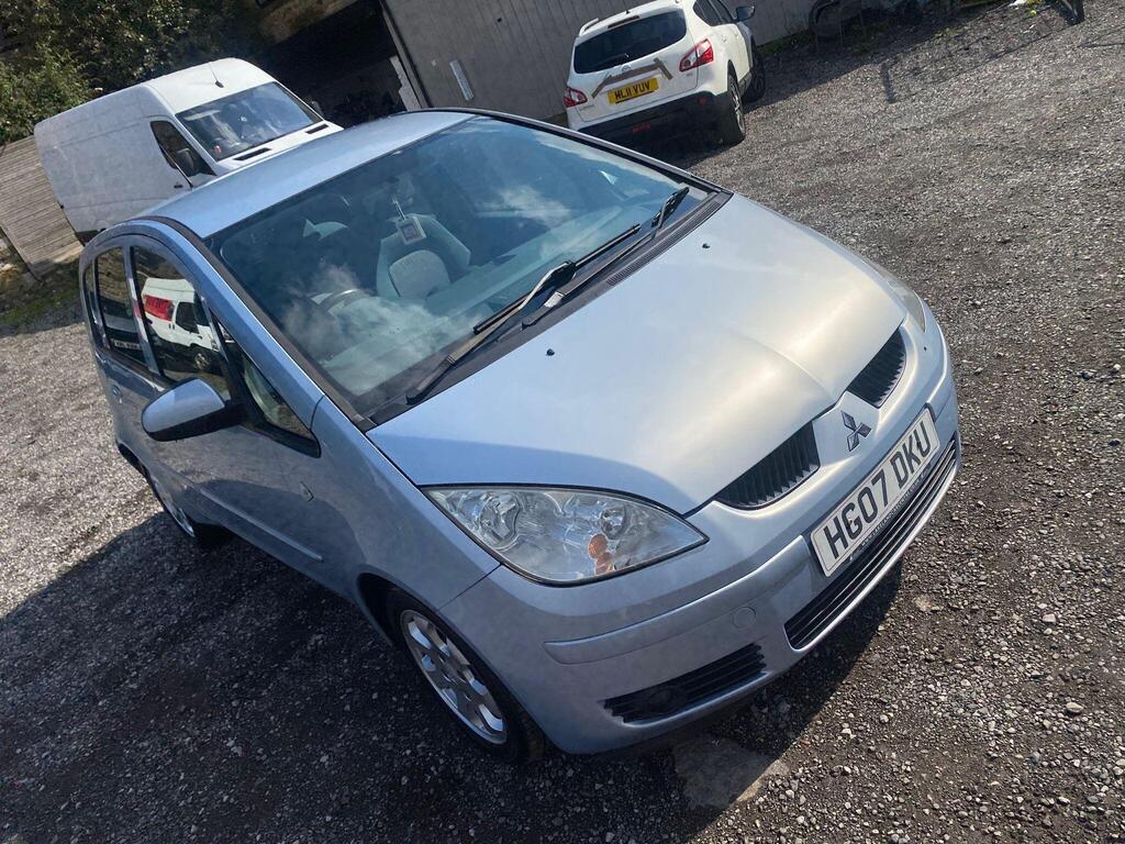 Mitsubishi Colt Hatchback 1.5 DI-D CZ2 5dr