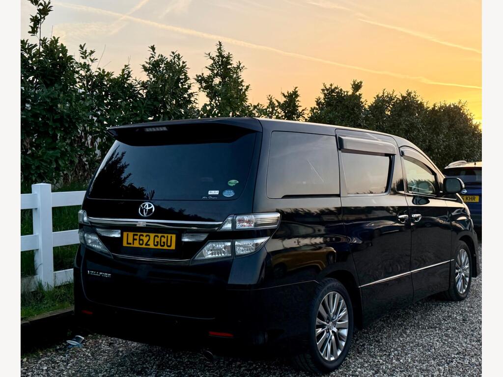 2013 Toyota Vellfire thumbnail 16