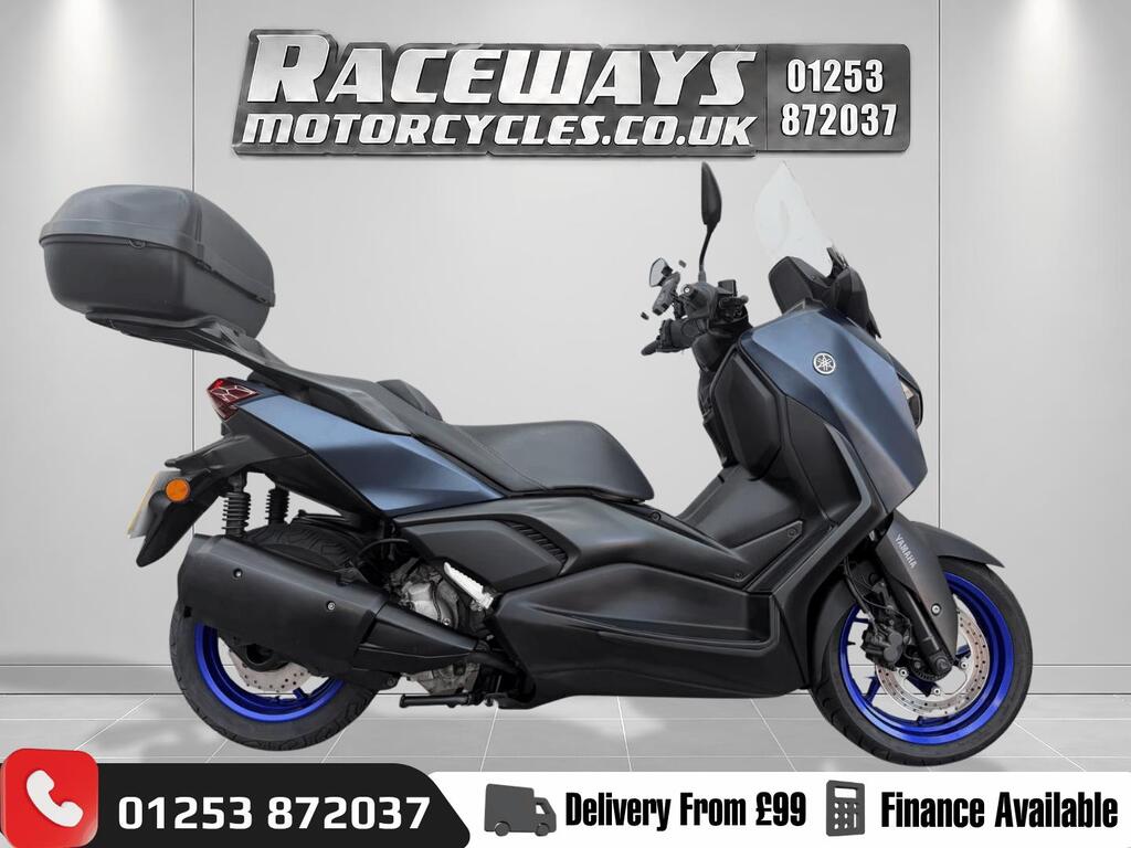 Yamaha XMAX 300