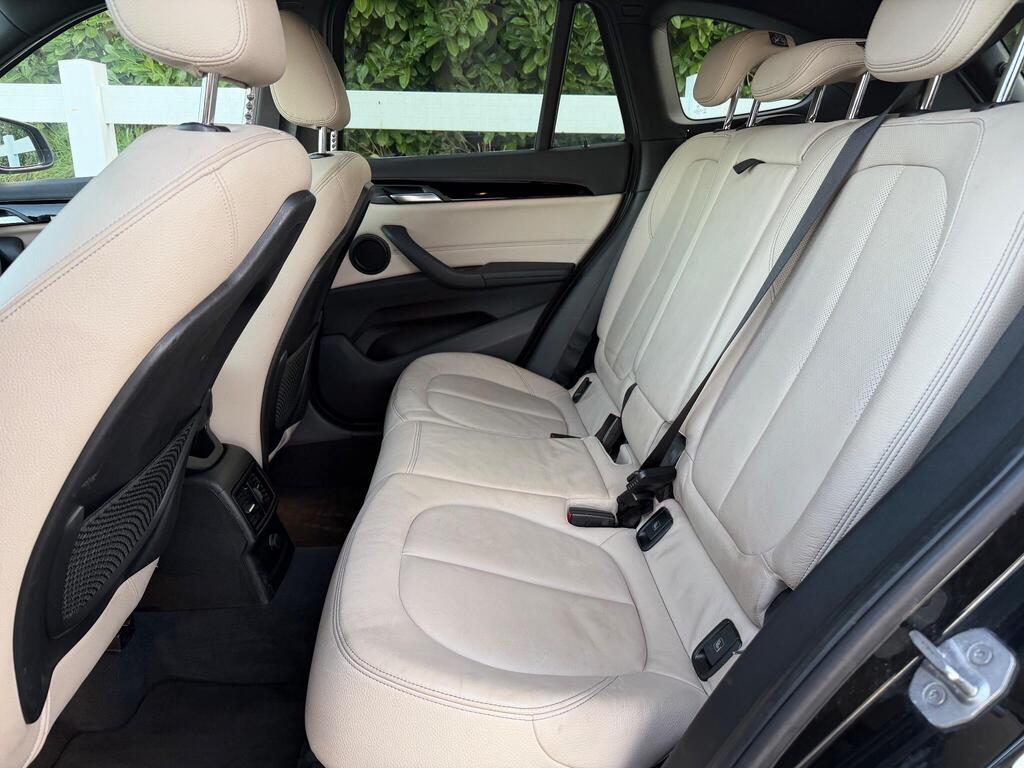 2015 BMW X1 thumbnail 24