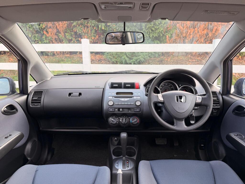 2004 Honda Jazz thumbnail 2
