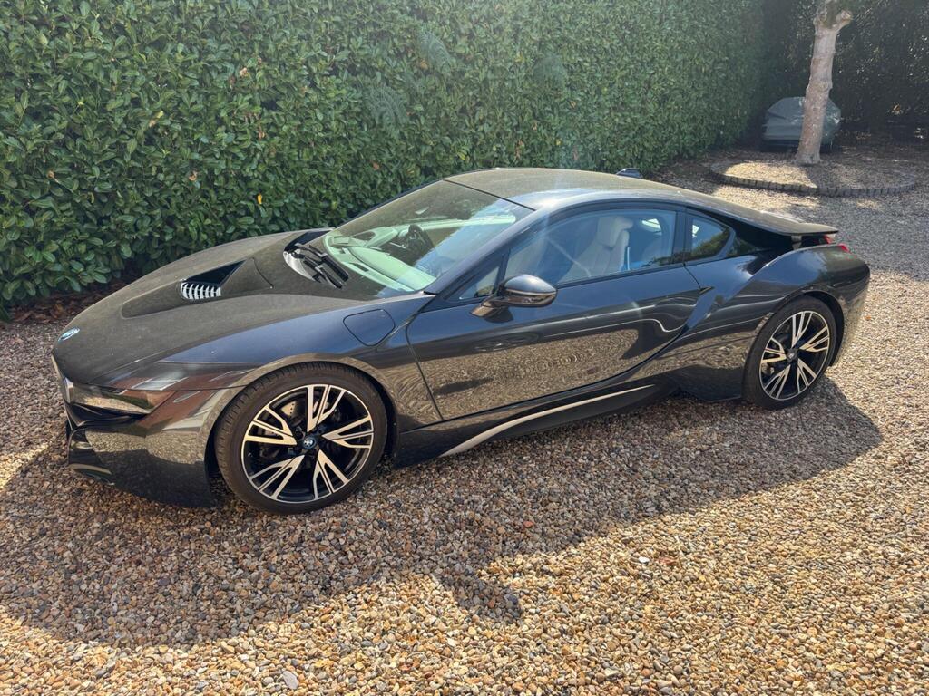 BMW i8