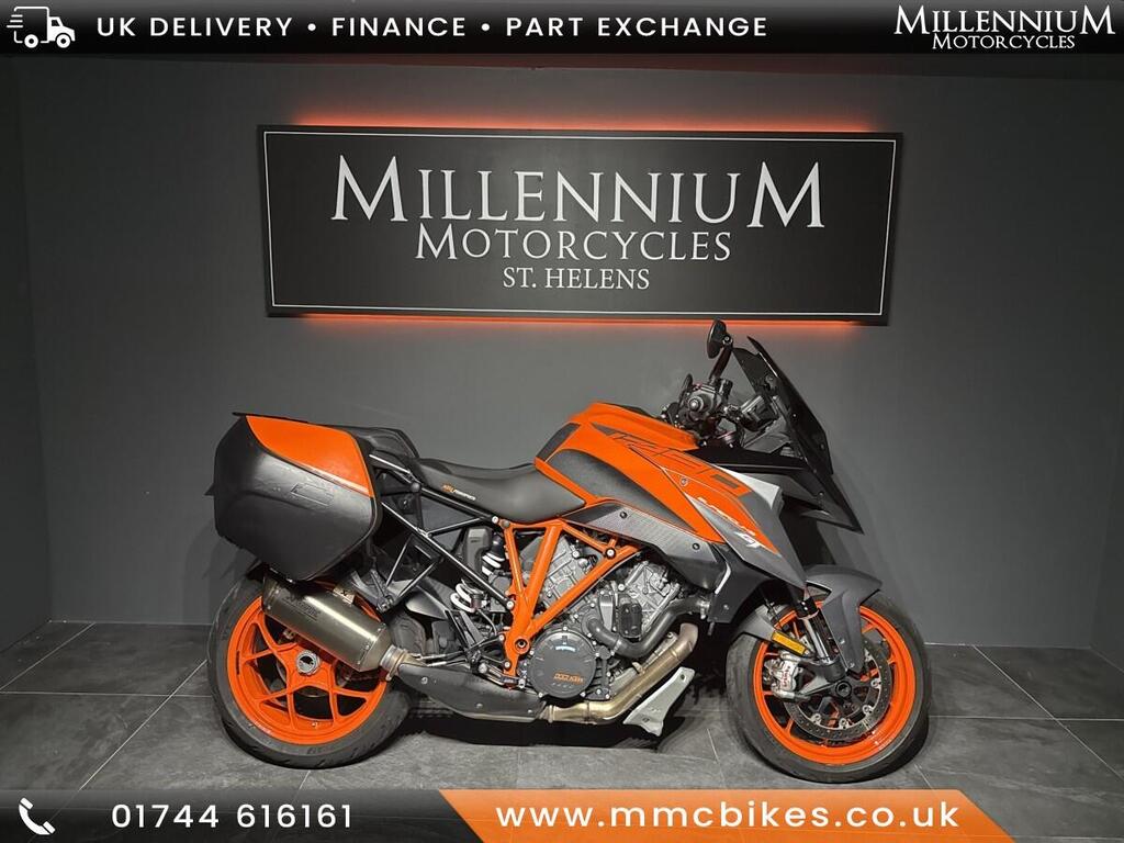 KTM 1290 Super Duke GT