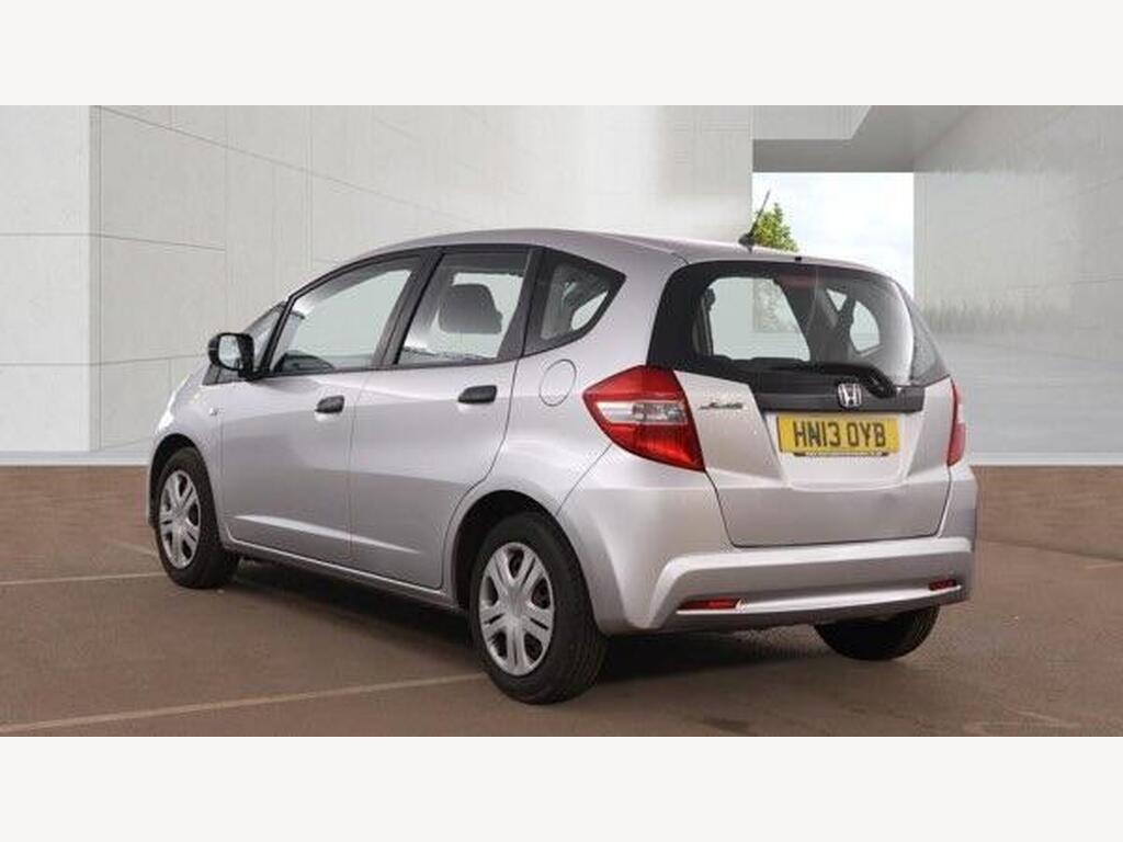 2013 Honda Jazz thumbnail 4