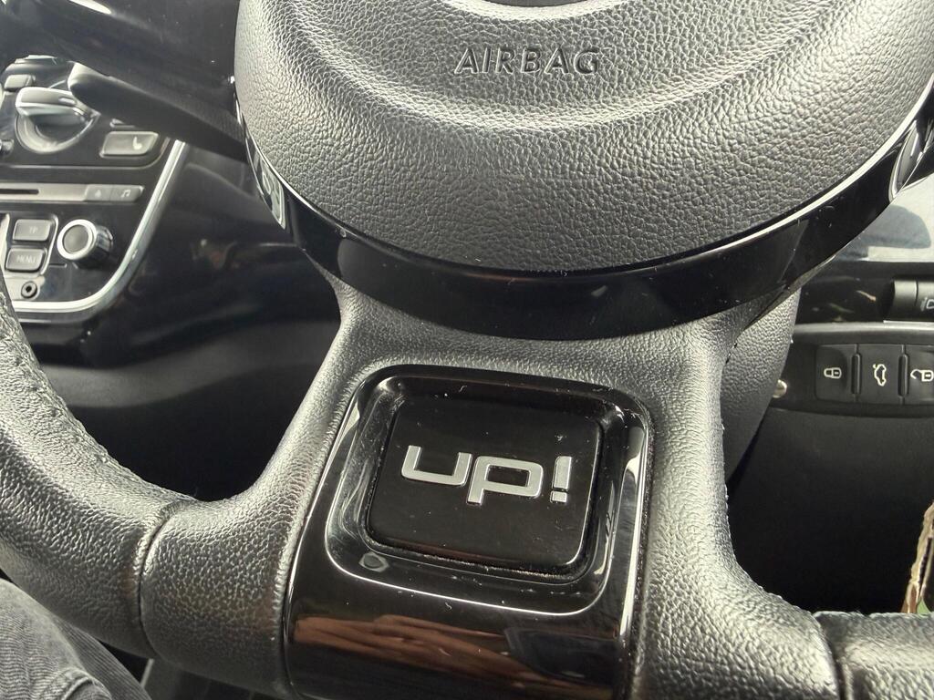 2012 Volkswagen up! thumbnail 25