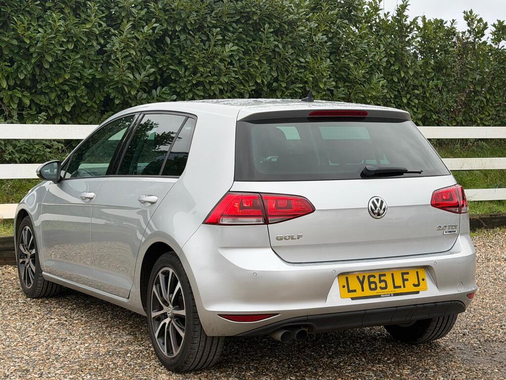 2016 Volkswagen Golf thumbnail 9