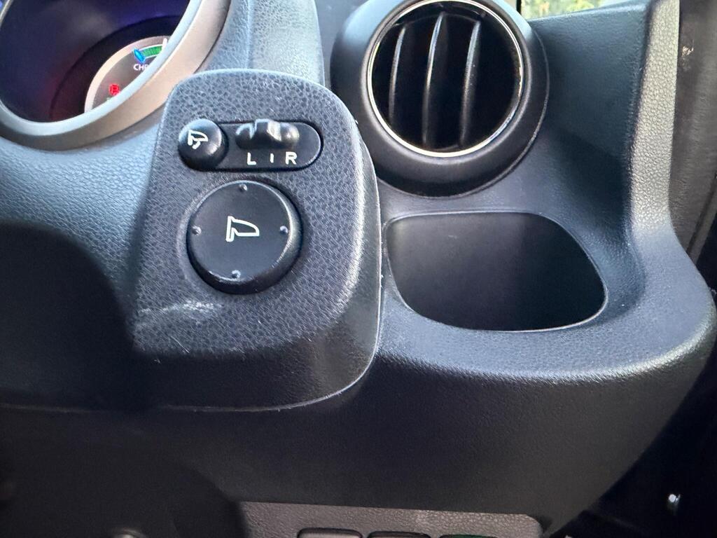 2012 Honda Jazz thumbnail 22