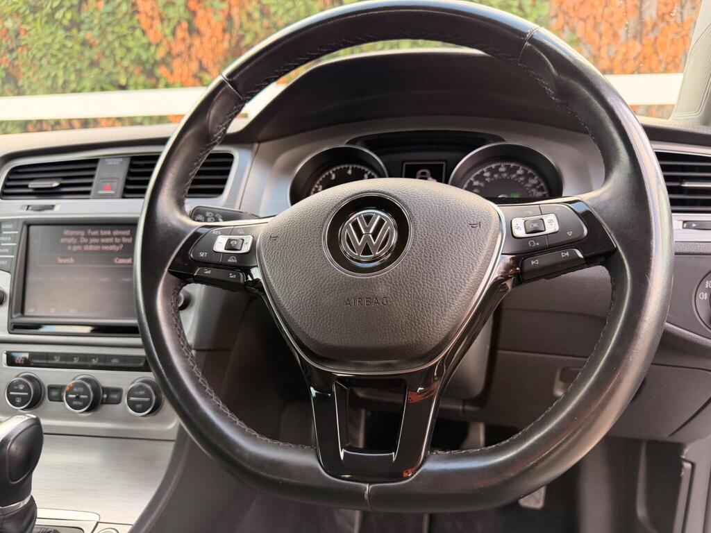 2015 Volkswagen Golf thumbnail 56