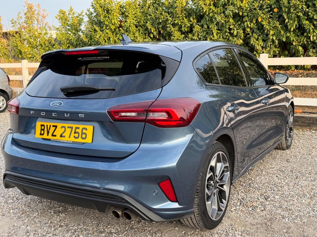 2024 Ford Focus thumbnail 13