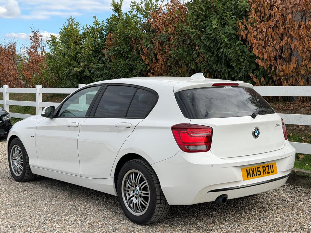 2015 BMW 1 Series thumbnail 9