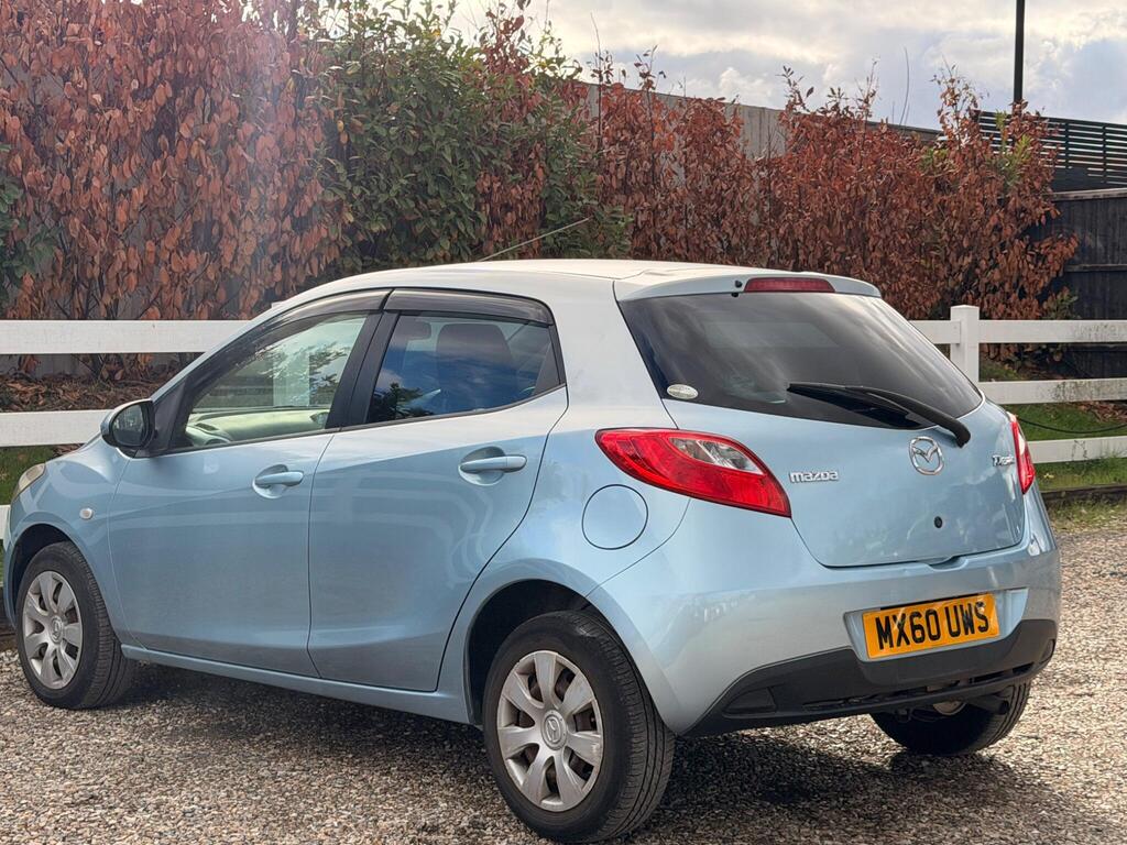2011 Mazda Mazda2 thumbnail 15