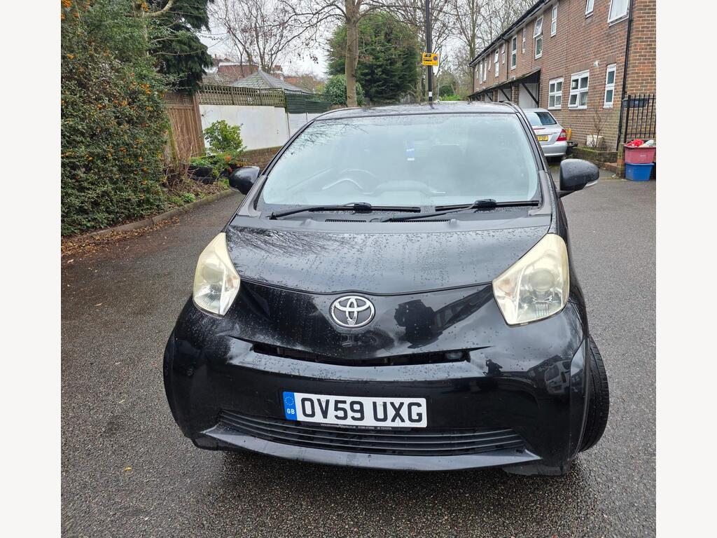Toyota iQ