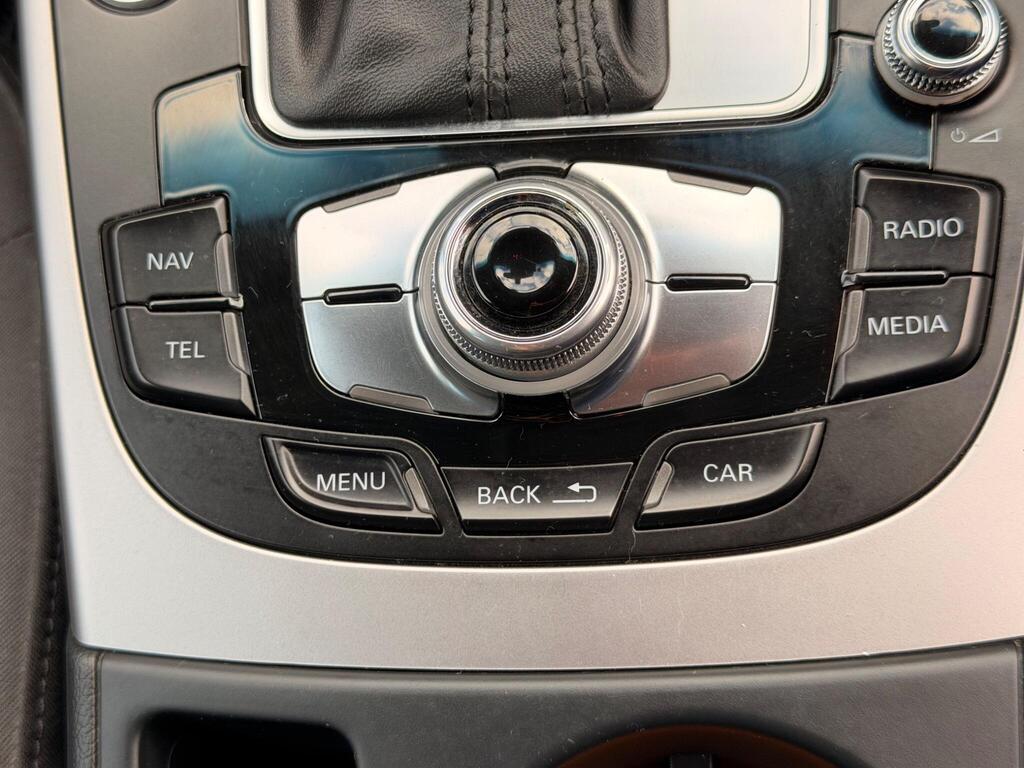 2014 Audi A4 Avant thumbnail 32