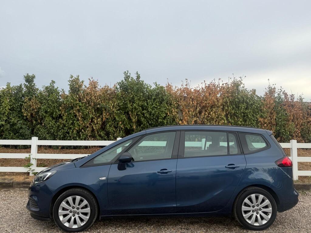 2016 Vauxhall Zafira Tourer thumbnail 10