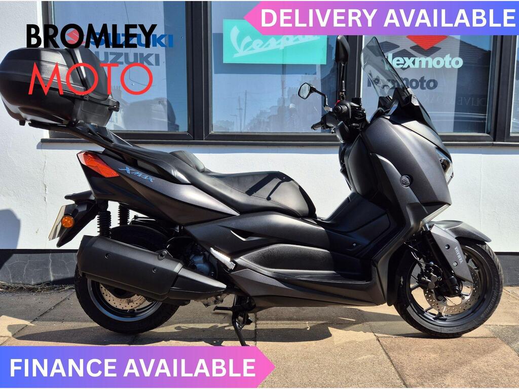 Yamaha XMAX 300