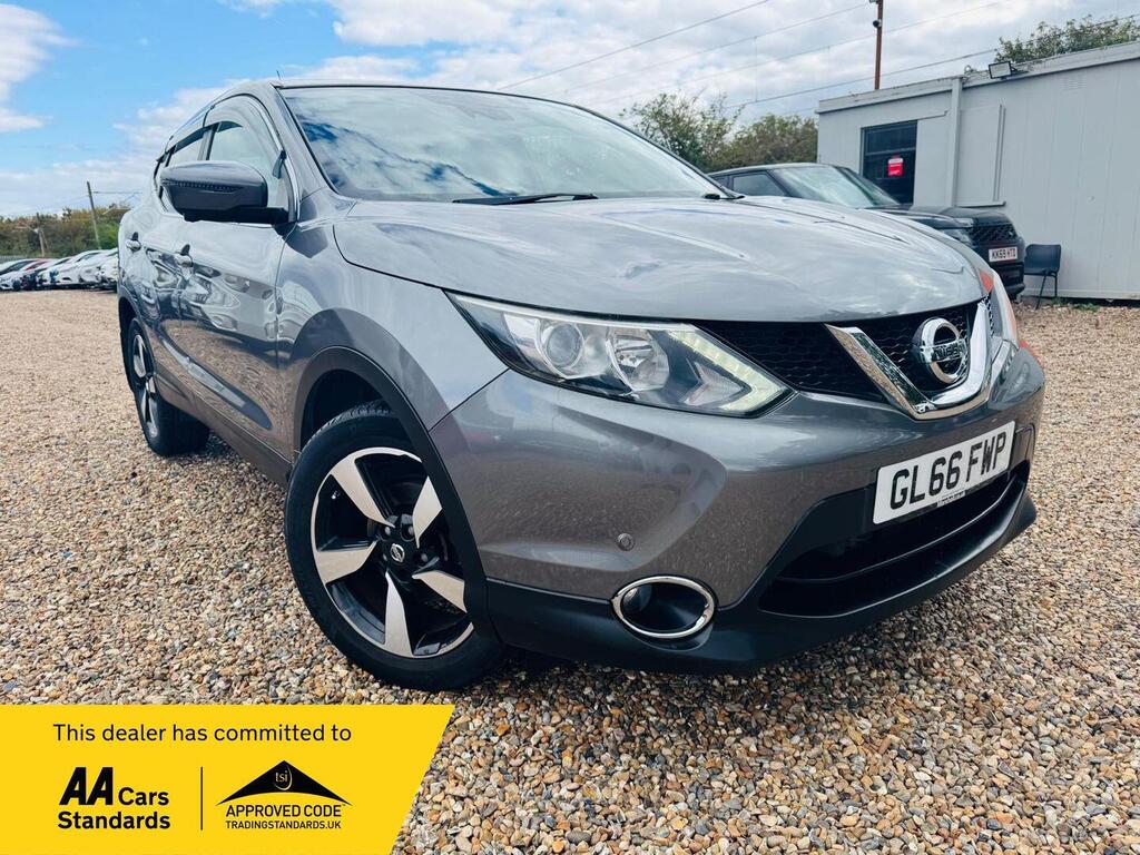 Nissan Qashqai SUV 1.2 DIG-T N-Connecta XTRON 2WD Euro 6 (s/s) 5dr