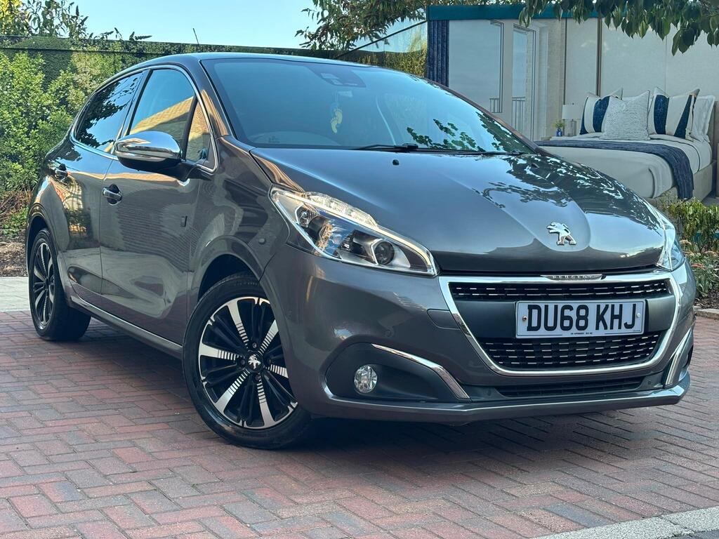 Peugeot 208 Hatchback 1.2 PureTech Tech Edition Euro 6 (s/s) 5dr