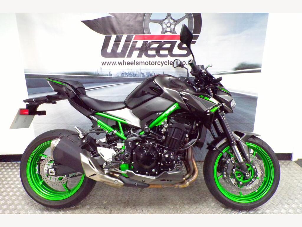 Kawasaki Z900