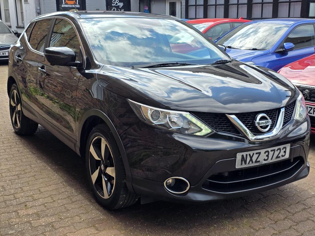 Nissan Qashqai SUV 1.2 DIG-T N-Connecta XTRON 2WD Euro 6 (s/s) 5dr