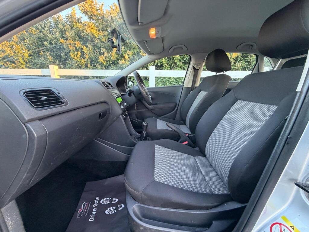 2014 Volkswagen Polo thumbnail 24