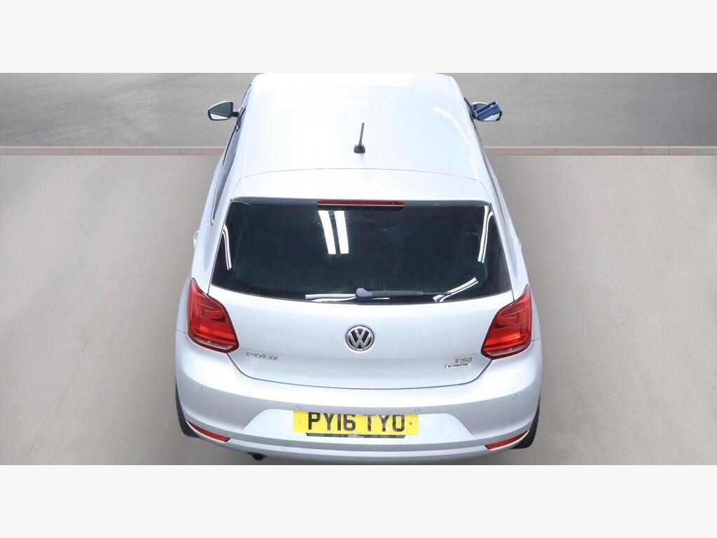 2016 Volkswagen Polo thumbnail 6