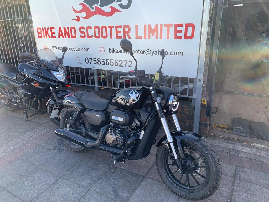 QJMotor SRV 125 Custom Cruiser 125 Euro 5