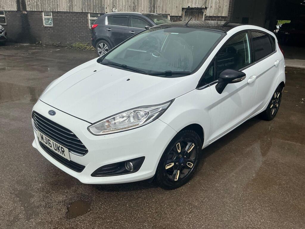 Ford Fiesta Hatchback 1.0T EcoBoost Zetec White Edition Euro 6 (s/s) 5dr