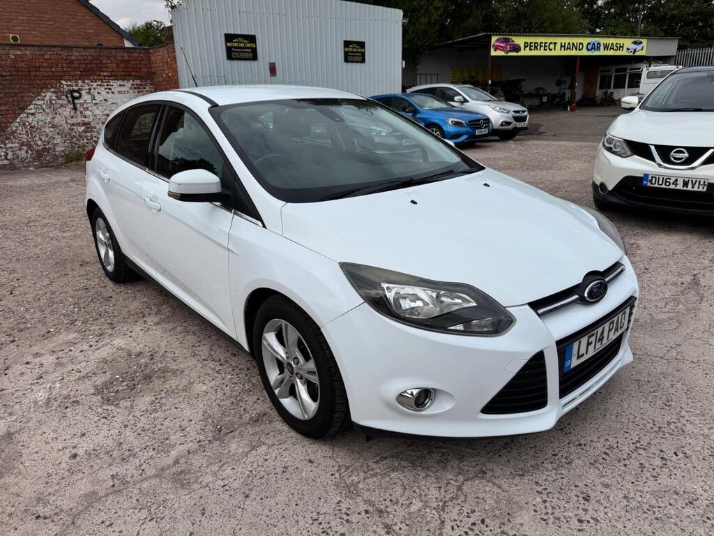 Ford Focus Hatchback 1.6 Zetec Powershift Euro 5 5dr