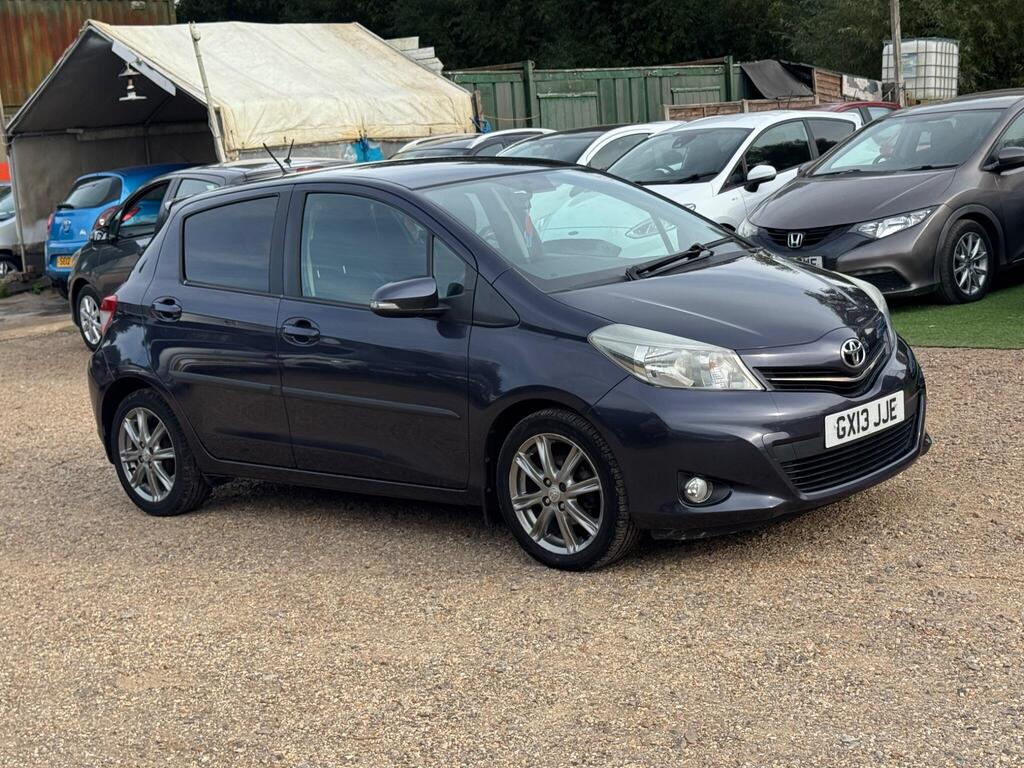 Toyota Yaris Hatchback 1.33 Dual VVT-i SR Euro 5 5dr