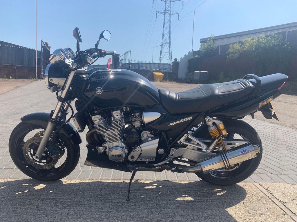 Yamaha XJR1300 Roadster/Retro XJR1300