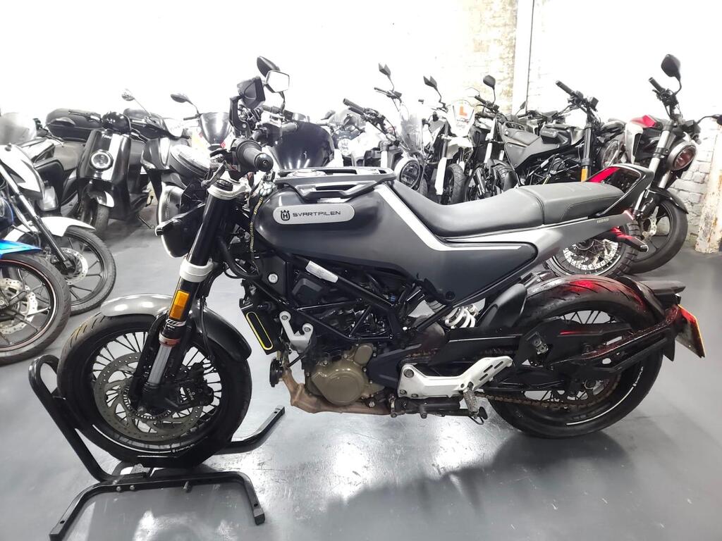 Husqvarna Svartpilen 125