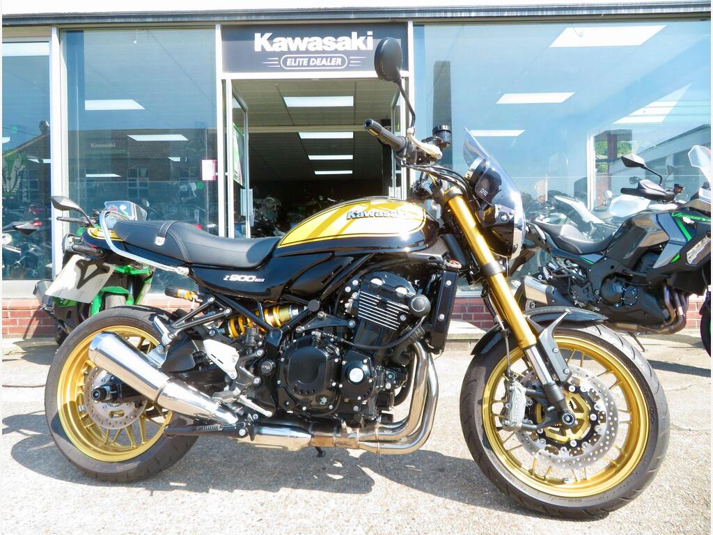 Kawasaki Z900 RS SE