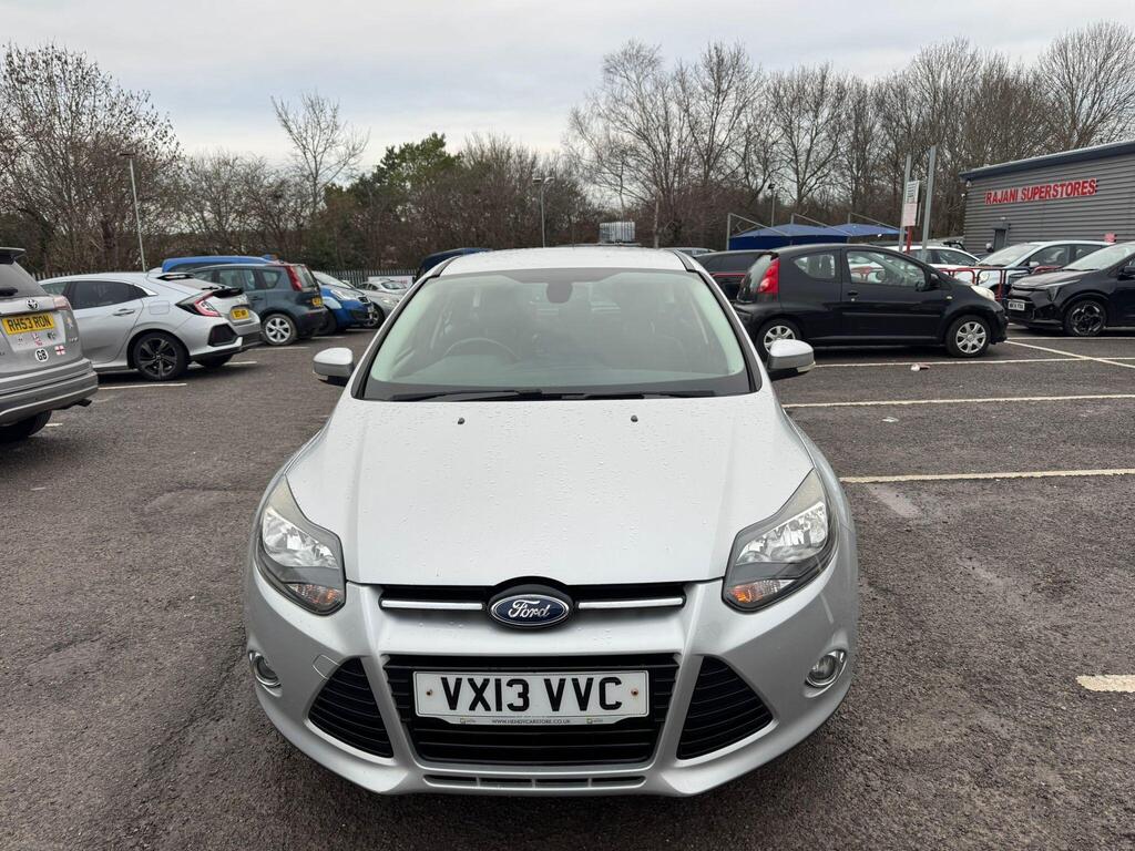 Ford Focus Hatchback 1.0T EcoBoost Titanium Euro 5 (s/s) 5dr