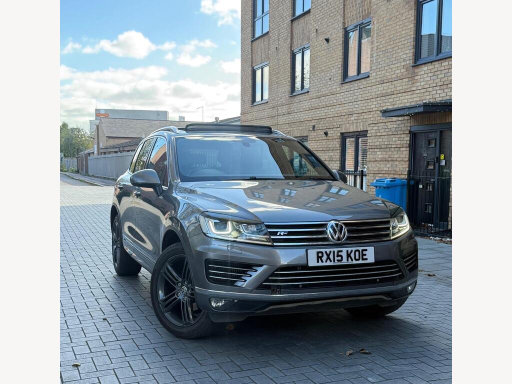 Volkswagen Touareg SUV 3.0 TDI V6 BlueMotion Tech R-Line Tiptronic 4WD Euro 6 (s/s) 5dr
