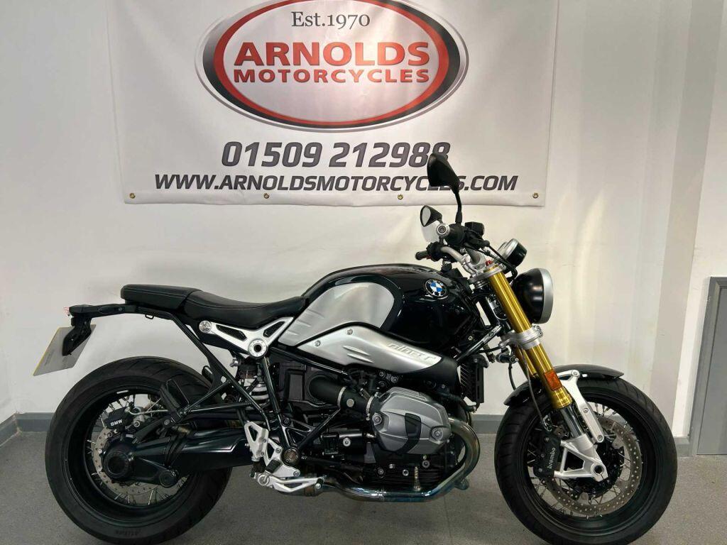 BMW R nineT
