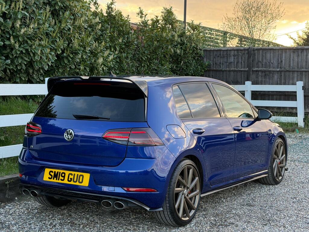 2019 Volkswagen Golf thumbnail 12