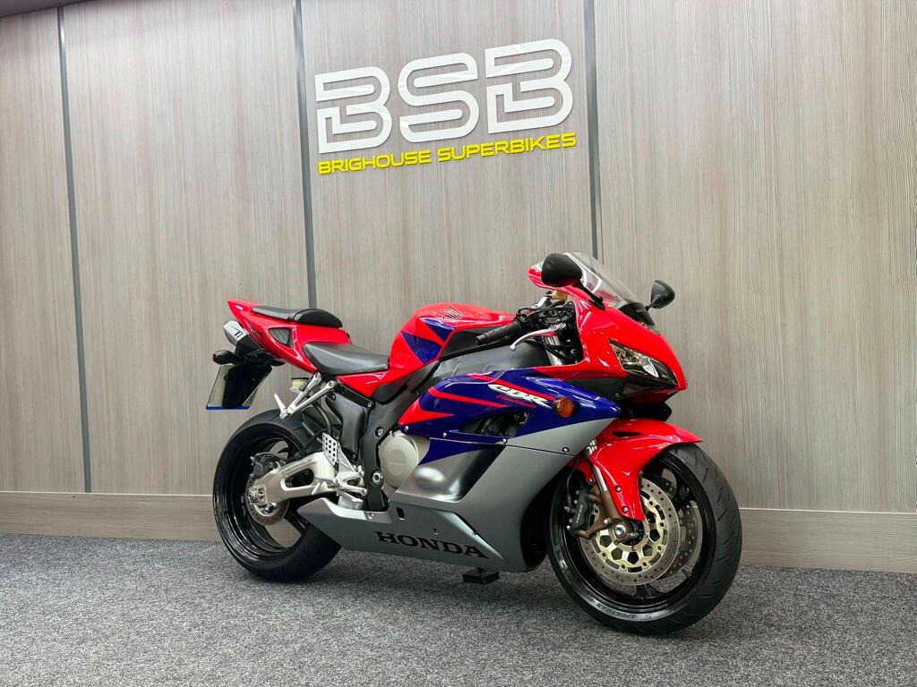 Honda CBR1000RR Fireblade Super Sports 1000 ROAD SPORT
