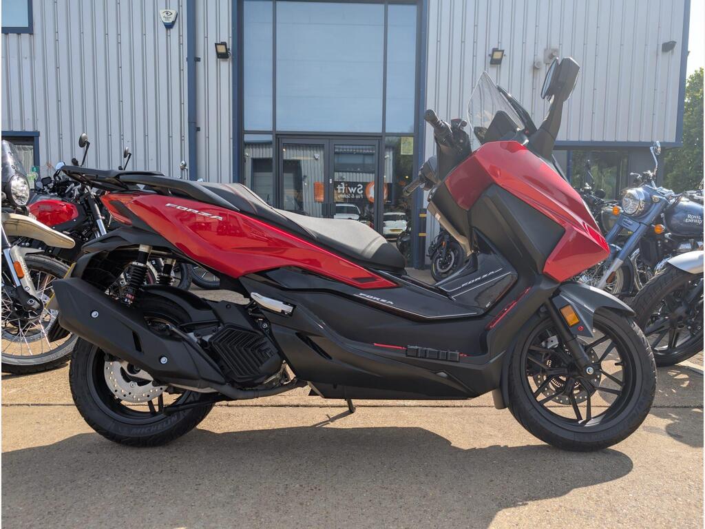 Honda Forza 125