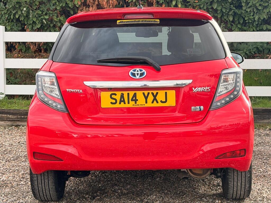 2014 Toyota Yaris thumbnail 14