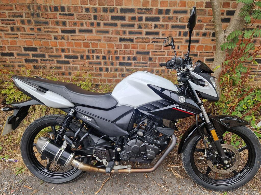 Yamaha YS125 Naked 125 Euro 4