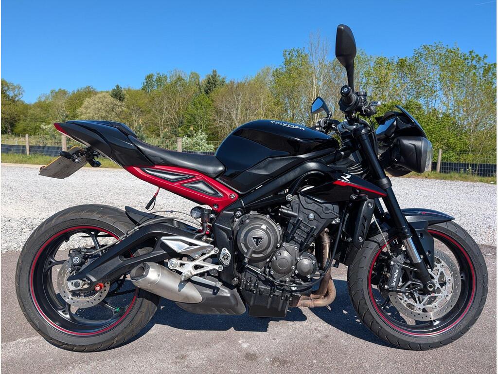 Triumph Street Triple 765