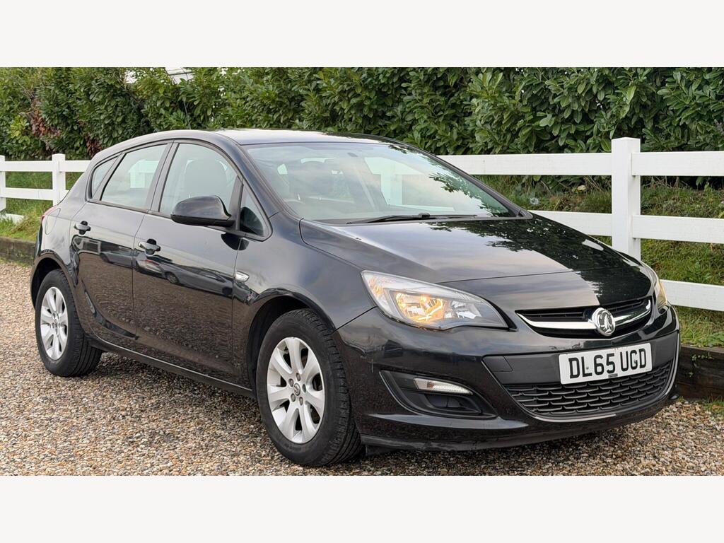 2015 Vauxhall Astra thumbnail 6