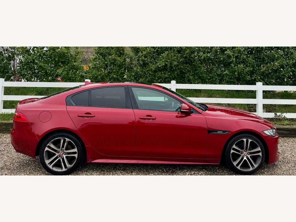 2015 Jaguar XE thumbnail 12