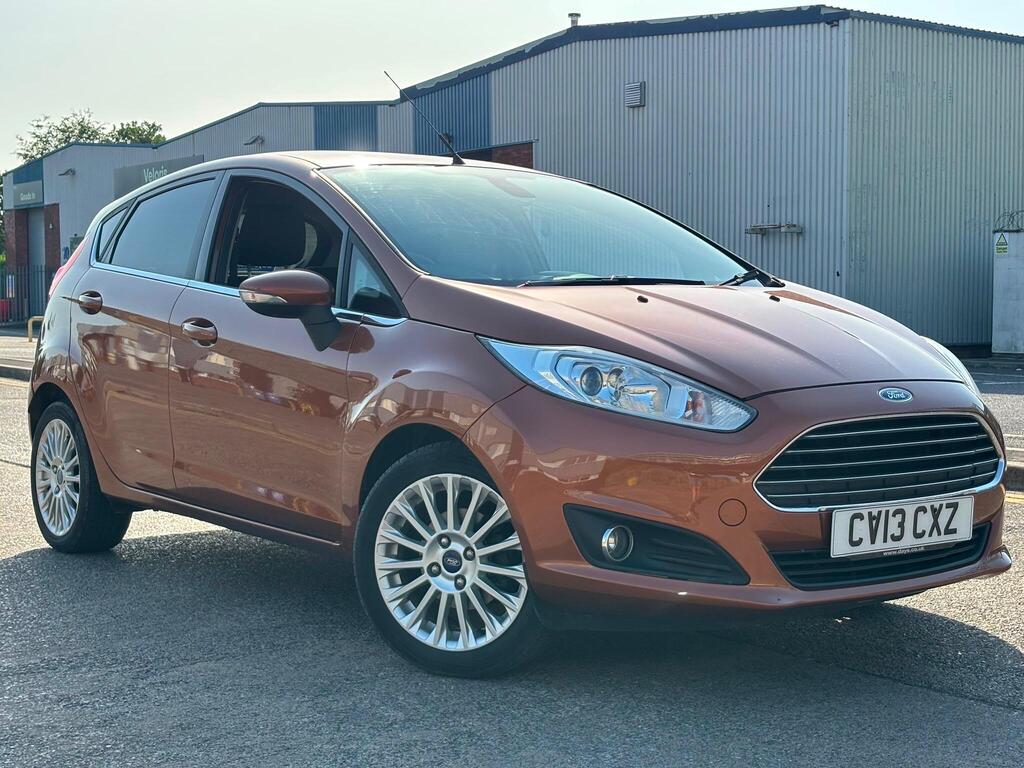 Ford Fiesta Hatchback 1.5 TDCi Titanium Euro 5 5dr