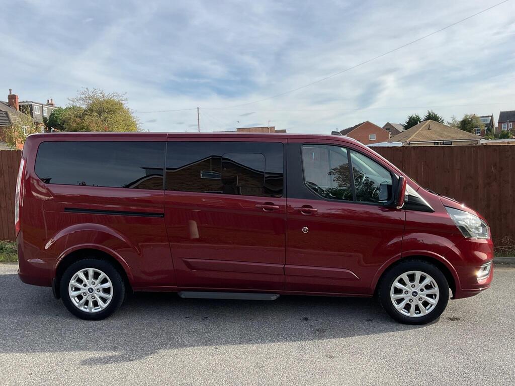 Ford Tourneo Custom Minibus 2.0 320 EcoBlue Titanium Auto L2 Euro 6 (s/s) 5dr
