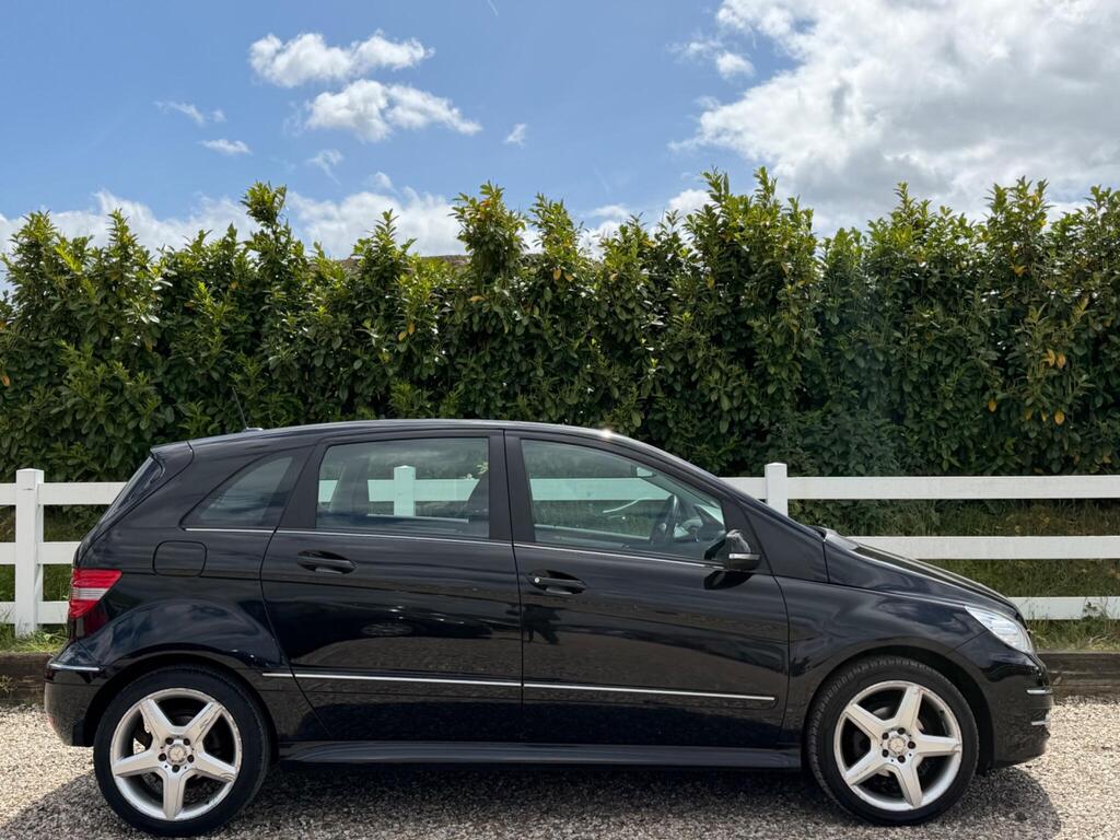2011 Mercedes-Benz B Class thumbnail 10