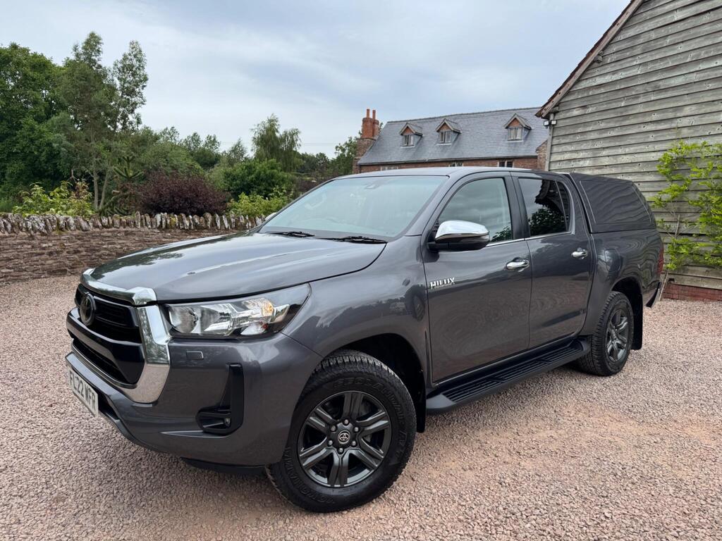 Toyota Hilux Pickup 2.4 D-4D Icon 4WD Euro 6 (s/s) 4dr