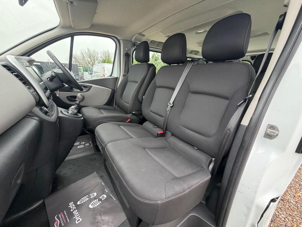 2019 Renault Trafic thumbnail 22