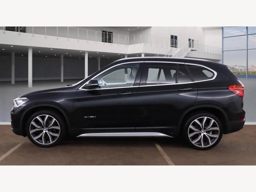 2015 BMW X1 thumbnail 4