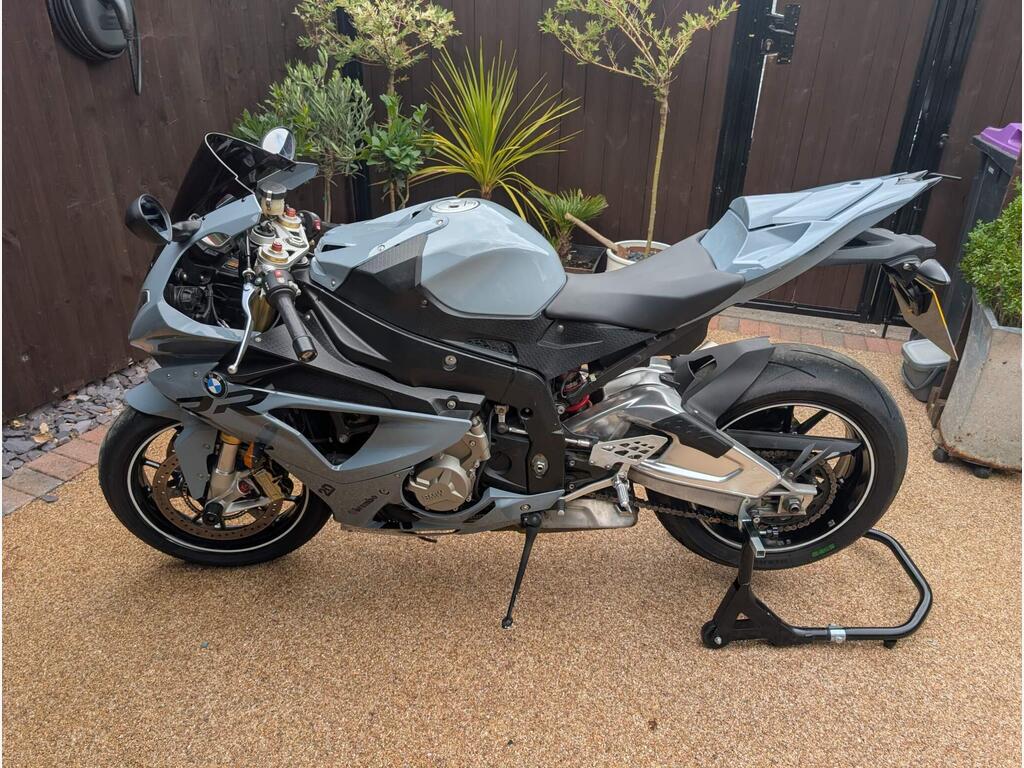 BMW S 1000 RR